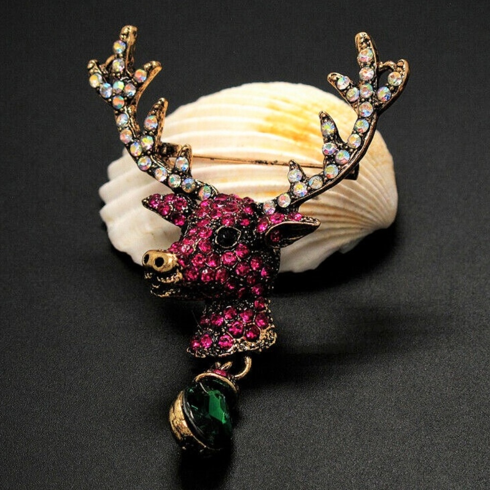 3D Rhinestone Deer Green Dangle Brooch NWT-